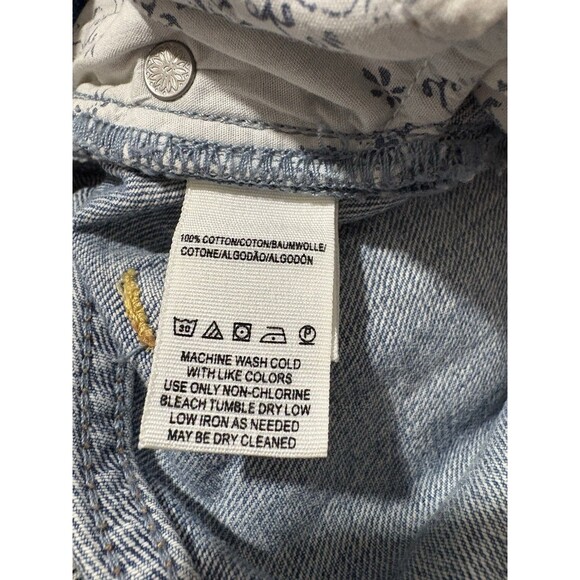 Free People We The Free Size 25 Mid-Rise Distressed Denim Shorts Light Wash - Picture 5 of 6